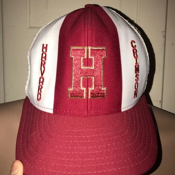 Lucky Stripes | Accessories | Vintage 8s Harvard Crimson  display picture 3